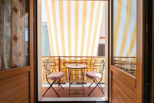 Room 'Levante' with Balcony, Wi-Fi and Air Conditioning