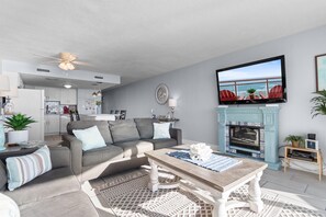 TV, fireplace