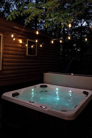 Bain à remous extérieur