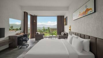 Værelse - 1 kingsize-seng - udsigt til have | 1 soveværelse, pengeskab på værelset, gratis Wi-Fi