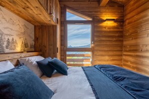 5 chambres, fer et planche à repasser, lit parapluie, Wi-Fi gratuit