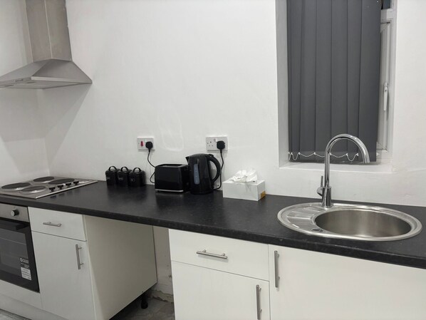 Apartment | Private kitchen | Fridge, microwave, oven, stovetop