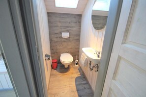 House | Bathroom