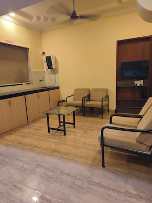 Luxury Apartment, City View | Bathroom