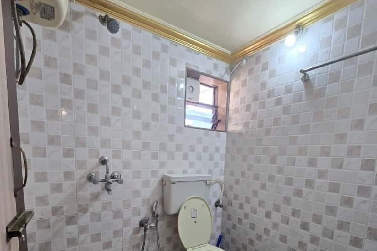 Family Apartment, City View | Bathroom