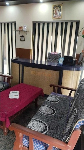 Reception - Shri Veni Madhav Hotel (Prayagraj)