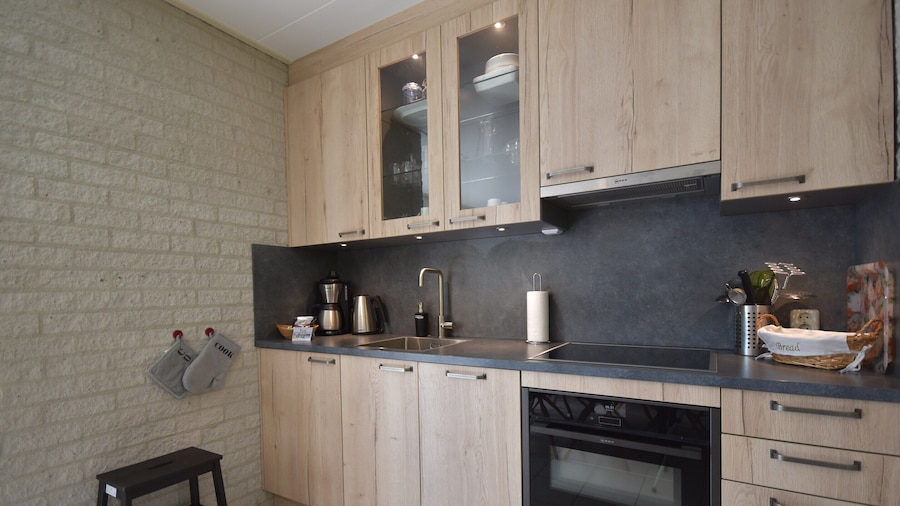 Fireplace Bungalow in Family Park