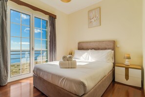 3 bedrooms, blackout drapes, free WiFi - Villa Nóbrega by Holiday Rental Madeira (Funchal)