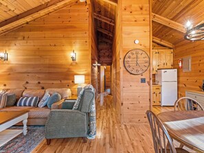 Fernseher, Kamin