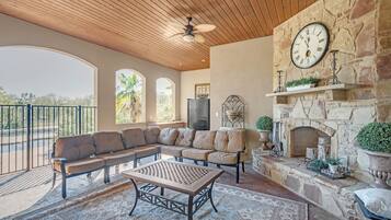 Rumah, 4 kamar tidur | Halaman properti