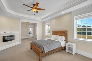 House, 4 Bedrooms | 4 bedrooms, desk, laptop workspace, free WiFi - Luxurious 4-Bedroom Oasis with Private Pool Home (Kingsbury)