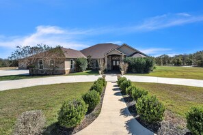 House, 4 Bedrooms | Exterior - Luxurious 4-Bedroom Oasis with Private Pool Home (Kingsbury)