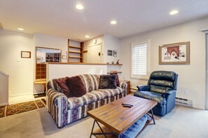 Appart'hôtel, 2 chambres | Coin séjour