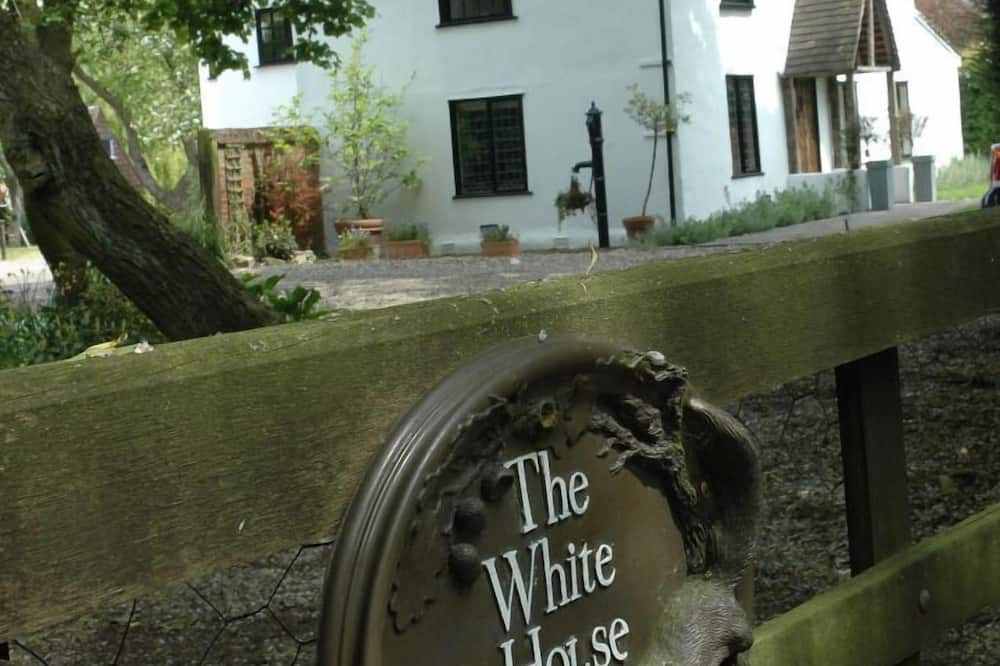 White house - Hare Street