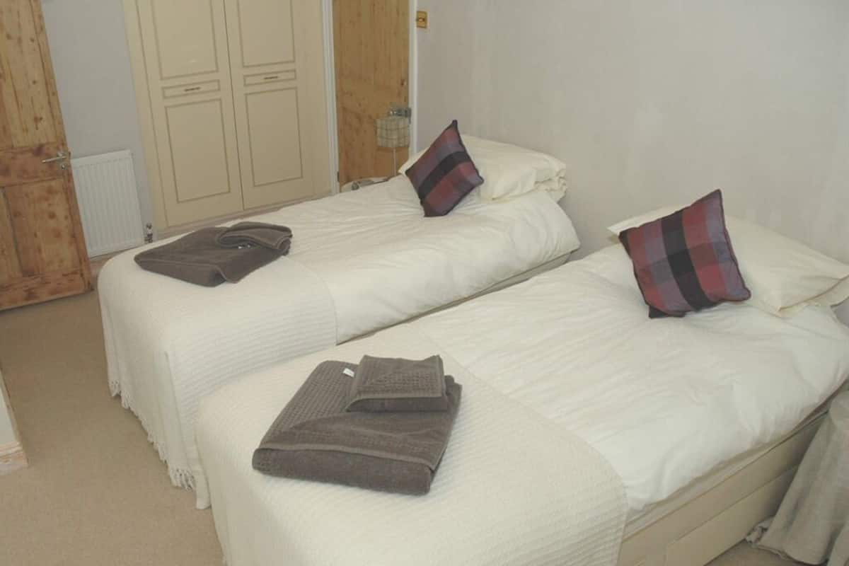 1 bedroom, blackout curtains, iron/ironing board, free WiFi