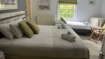 Double Room, Ensuite (Large) | Blackout curtains, iron/ironing board (on request), free WiFi