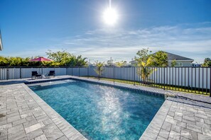 Piscine extérieure, piscine chauffée