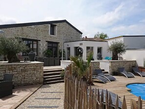 House | Balcony - Amazing Villa in Nuaille-d'aunis With Sauna (Nuaille d'Aunis)