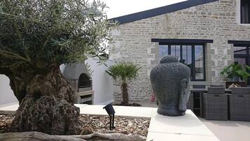 Villa | Exterior
