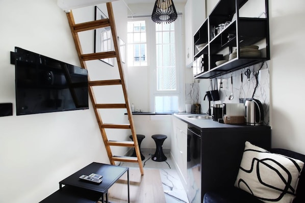 Interior - Studio Center of Paris Grand/boulevard (Paris)