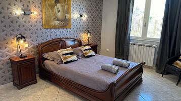 3 chambres, fer et planche à repasser, lit parapluie, Wi-Fi gratuit