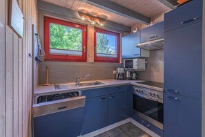House | Dapur peribadi | Kerusi tinggi