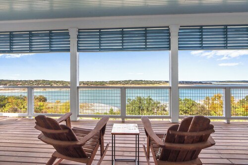 Lakeside Dreamhouse I Lake, Hot tub, Dogs