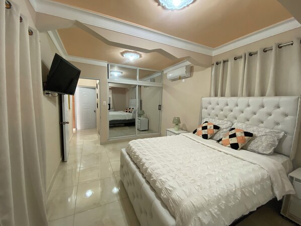 2 Schlafzimmer, Bügeleisen/Bügelbrett, WLAN, Bettwäsche