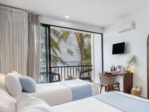 Luxury-Suite, 2 Doppelbetten, eigenes Bad, Meerblick | Hochwertige Bettwaren, Daunenbettdecken, Zimmersafe