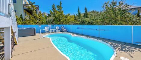 Outdoor pool, a heated pool