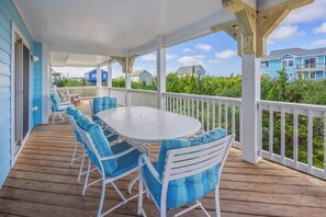 Outdoor dining - Soundside w/ Private Pool, Elevator, Hot Tub, Game Room, Cmty Tennis/Pickleball (Avon)
