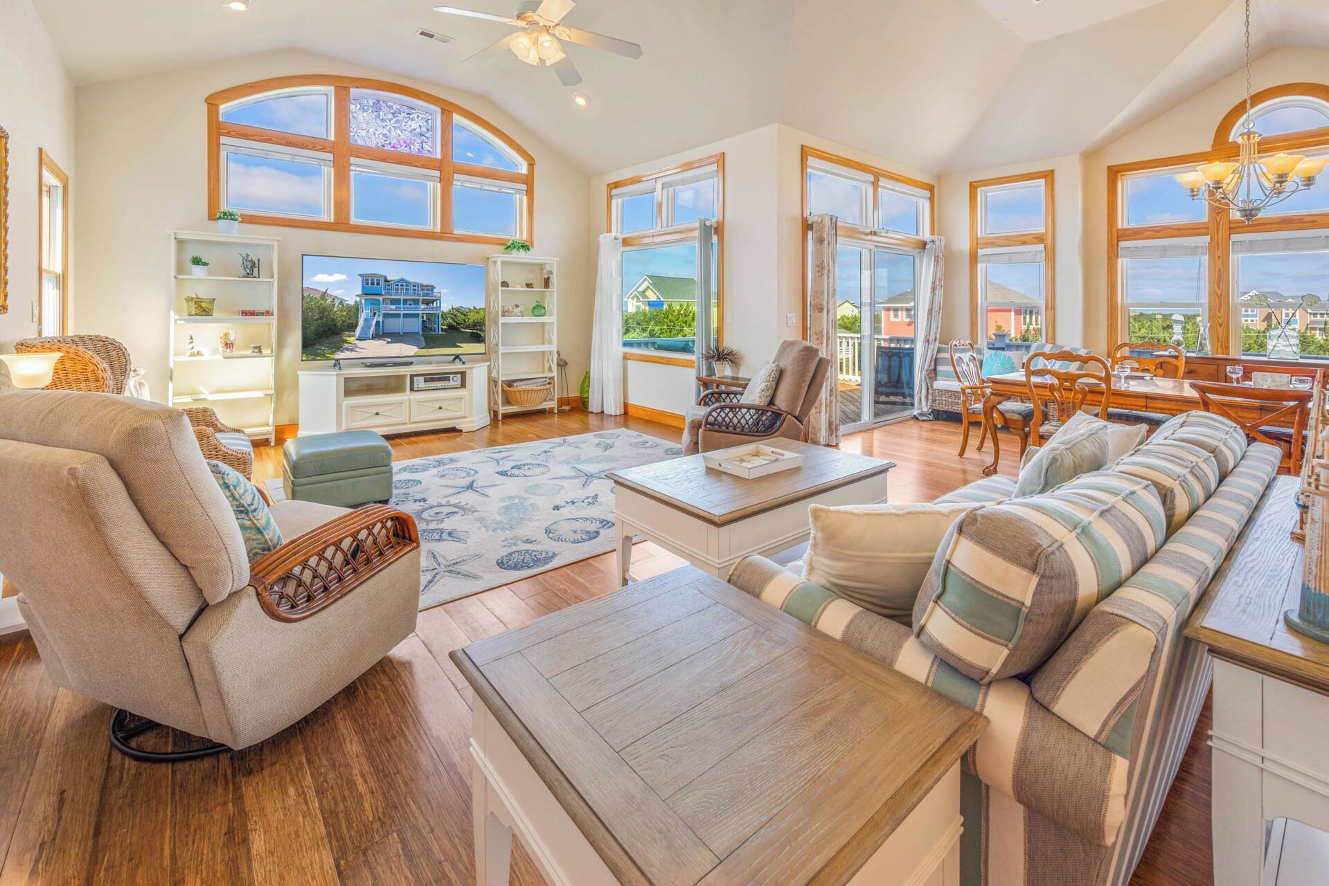 TV connectée, lecteur de DVD, vidéothèque