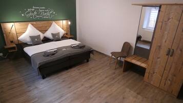 Nhà | 6 phòng ngủ, bộ trải giường