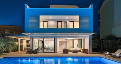5-bedroom Villa Near Split With Pool