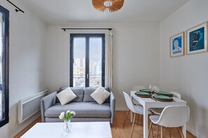 Apartment | Living area