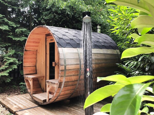 하우스 | 숙박 시설 구내