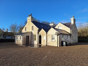 Exterior - Historic Luxury House.  In the heart of County Clare. (Corofin)