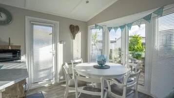 Chalet | Tempat makan