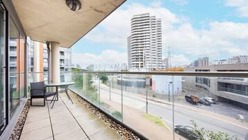 Superior Apartment, City View | Balcony