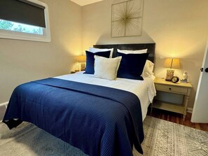 3 عدّة غرف نوم ومكواة/لوح كي وسرير سفر وواي فاي