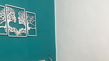 1 Schlafzimmer, BĂŒgeleisen/BĂŒgelbrett, WLAN, BettwĂ€sche