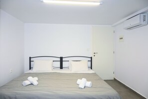 Studio | Free WiFi, bed sheets - Christy Studios (Mykonos)