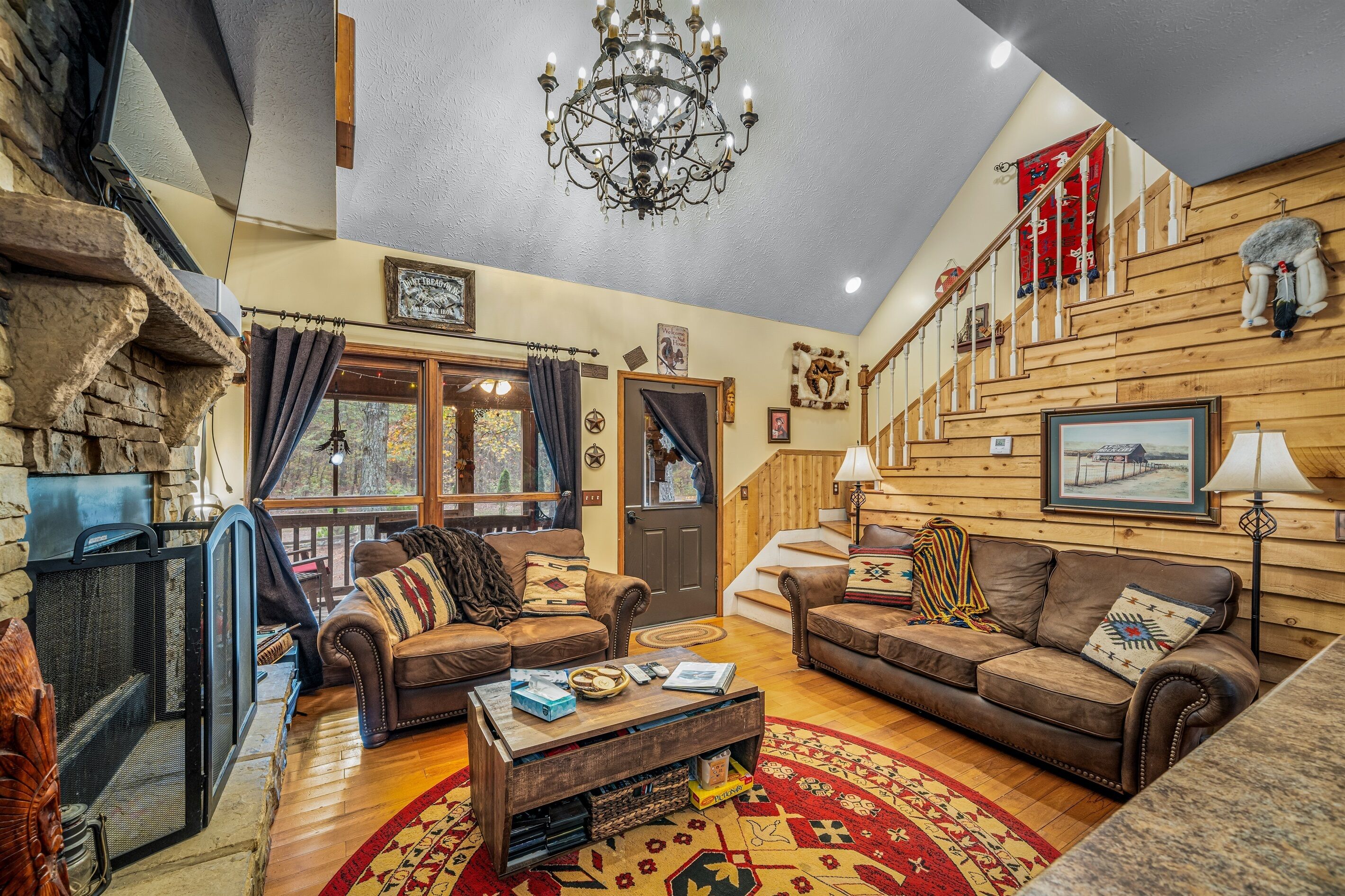 Smart TV, fireplace, video games, books