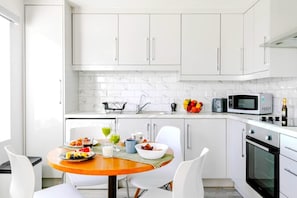 Microwave, oven, toaster