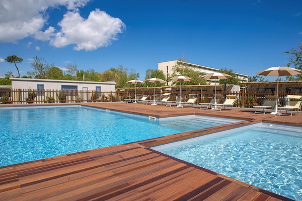 Seasonal outdoor pool