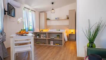 Comfort Chalet | 1 bedroom, desk, free WiFi
