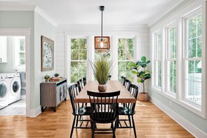 Dining - Newly Built 2022 Sunlit 4 Bedroom 3 1/2 Bath Home with Top Amenities BHI Club (Bald Head Island)