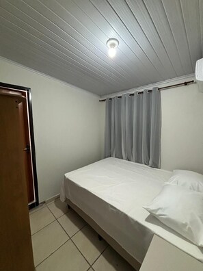 1 chambre, espace de travail pour ordinateur portable, Wi-Fi gratuit