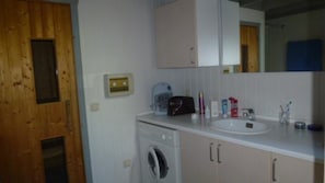 House | Bathroom - Ferienhaus im Ferienpark Mirow (Mirow)