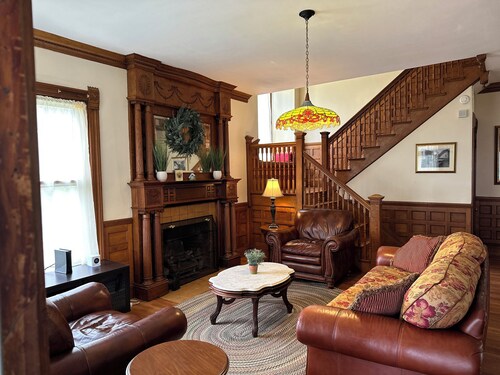 4 Bedroom Cottage at the 500 acre Poland Spring Resort with lots of onsite activities!